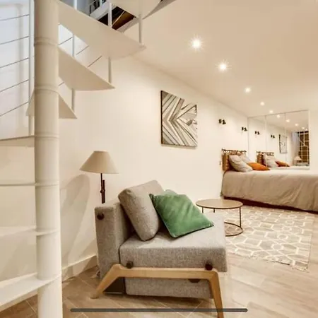 03 Tour Eiffel Appartement Pour 7 Personnes Parijs Buitenkant foto